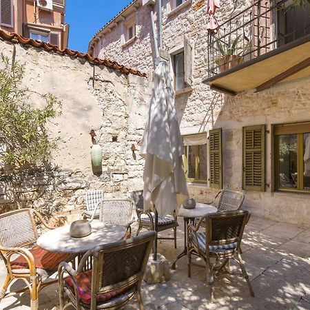Dei Fiori Apartments ロヴィニ エクステリア 写真