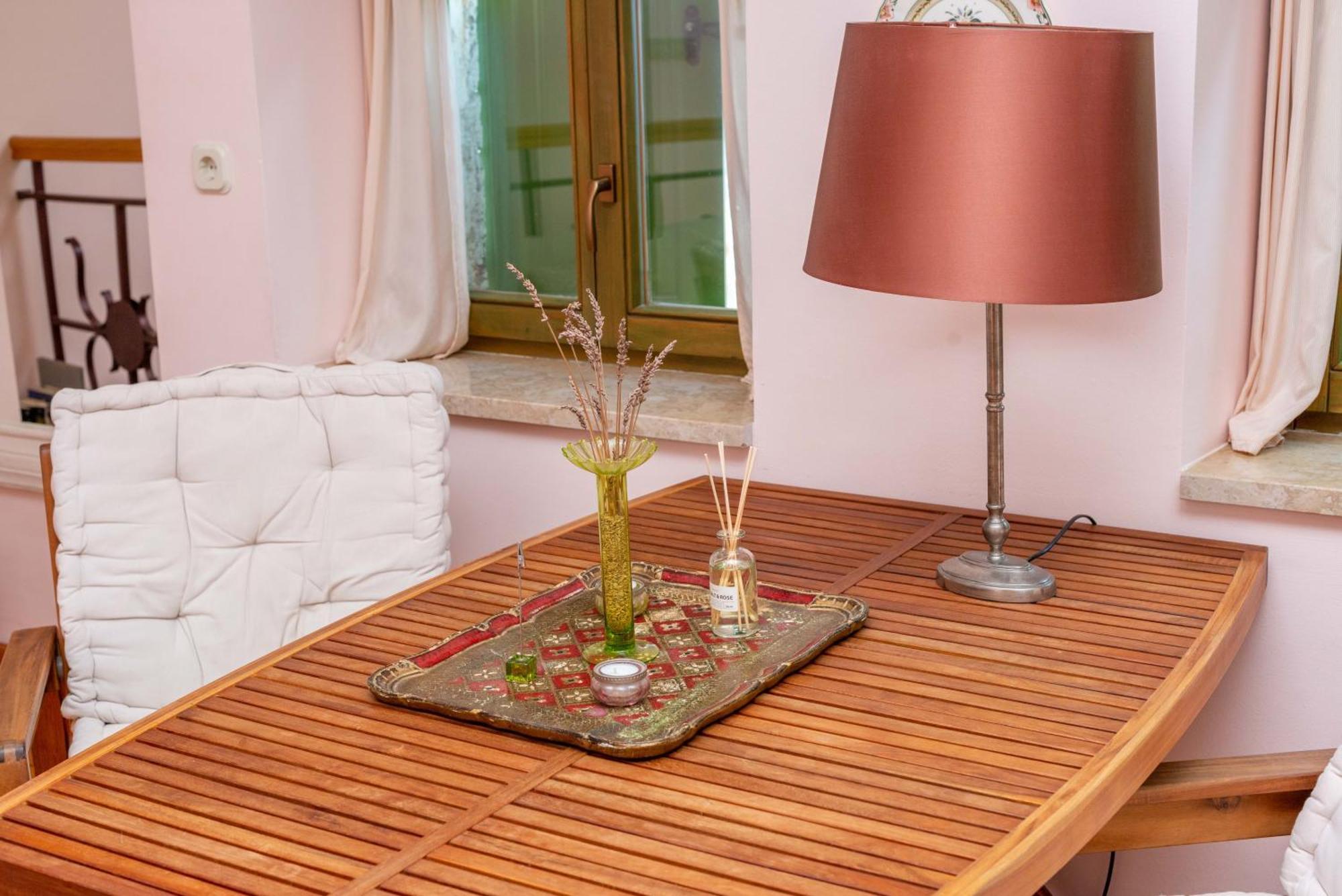 Dei Fiori Apartments ロヴィニ エクステリア 写真